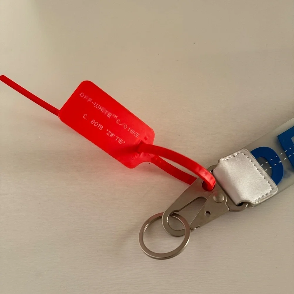 Off-White Rubber Industrial keychain lanyard, wrist strap 100% Authentic RARE